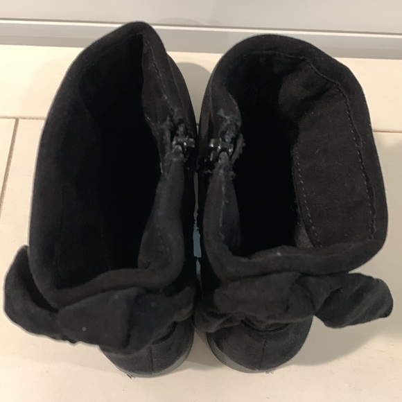 Justice Shoes Justice Girls Low Black Boots Size 2 Low Heel Black Velvet Poshmark